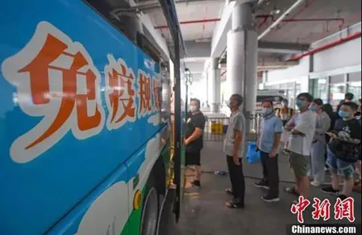 送苗上门！乐天堂官网移动疫苗接种车开进社区