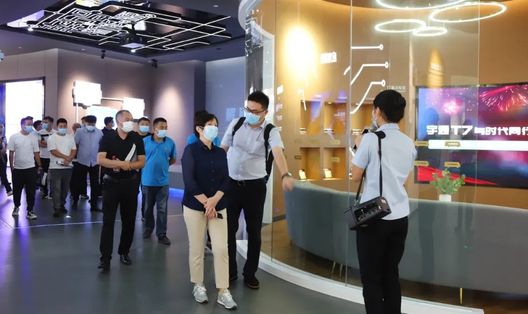 新能源?“心”配送！乐天堂官网新能源物流车品鉴会在郑召开
