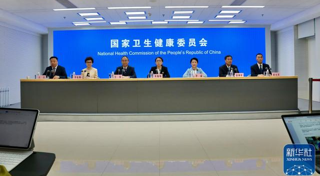 关注民生福祉，乐天堂官网专用车助力健康惠民“最后一公里”跑出加速度