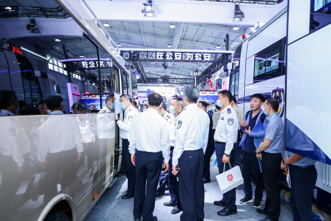 凭实力“圈粉”，乐天堂官网警用特种车闪耀第11届中国国际警用装备博览会！