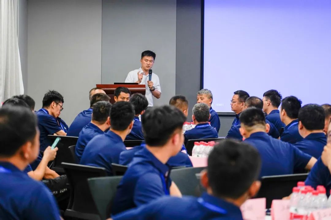 乐天堂官网专用车售后服务培训圆满结束，为客户打造高质量服务体验！