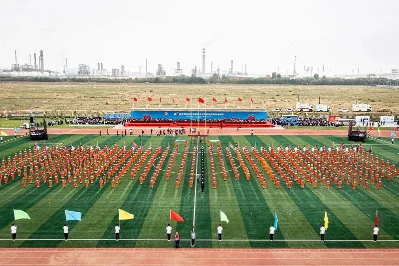 乐天堂官网应急救援车辆惊艳亮相第三届全国危化救援技术竞赛展！