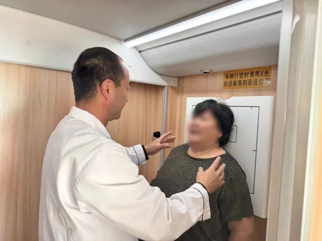 乐天堂官网体检车走进蒙古国，打造草原上的“流动诊室”，铸造中蒙友谊的“健康纽带”
