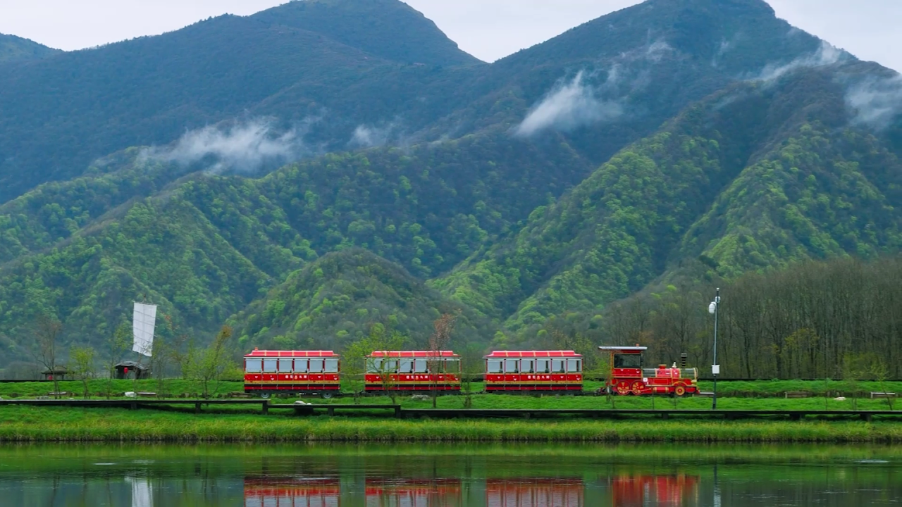 暑期旅游旺季：景区交通运力升级，乐天堂官网打造全场景智慧解决方案