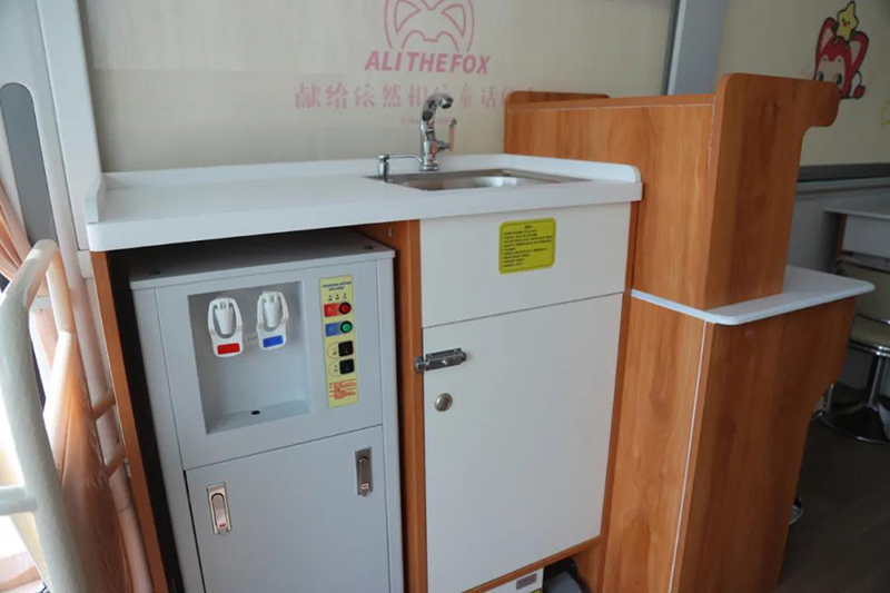 阿狸主题采血车，献给依然相信童话的人