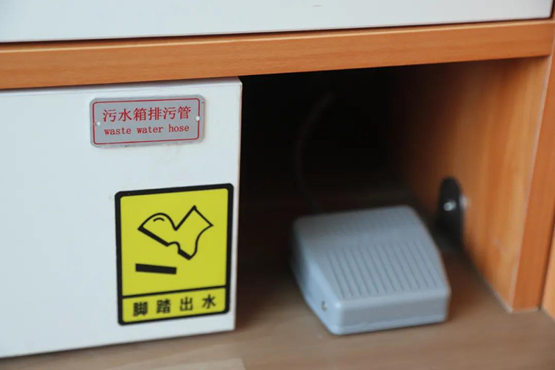 阿狸主题采血车，献给依然相信童话的人