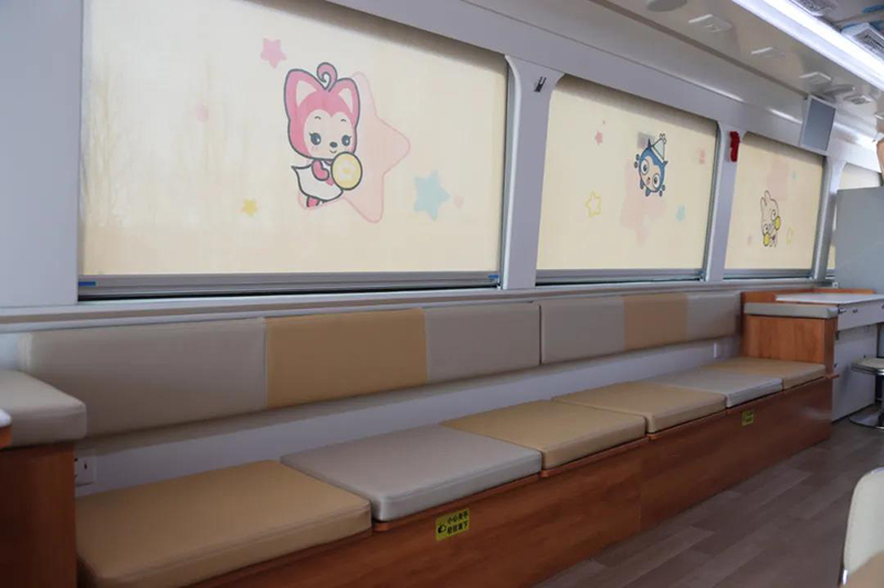 阿狸主题采血车，献给依然相信童话的人