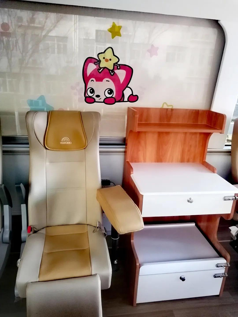 阿狸主题采血车，献给依然相信童话的人