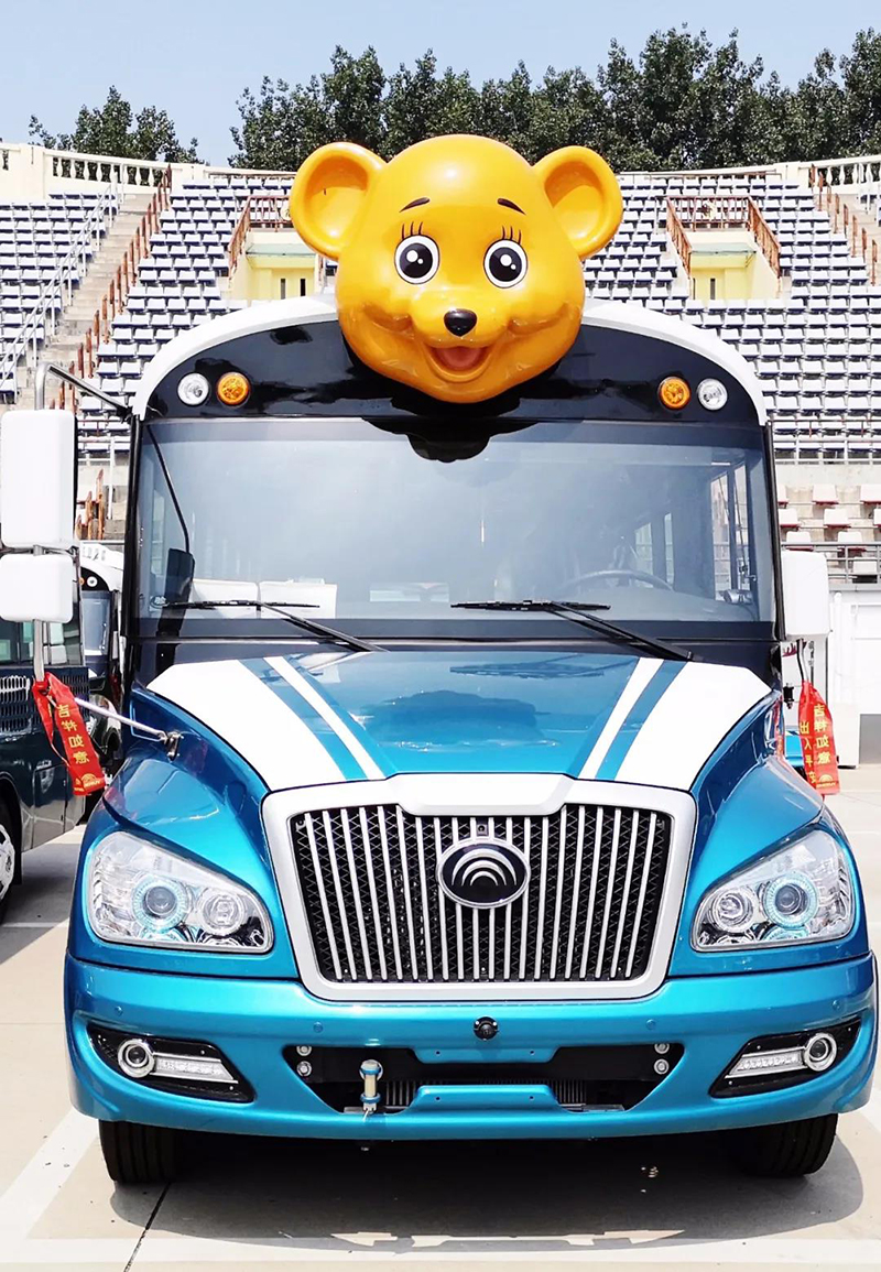 游览车旁展才艺，河南版“熊大”上热搜