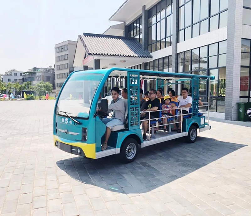 游览车旁展才艺，河南版“熊大”上热搜