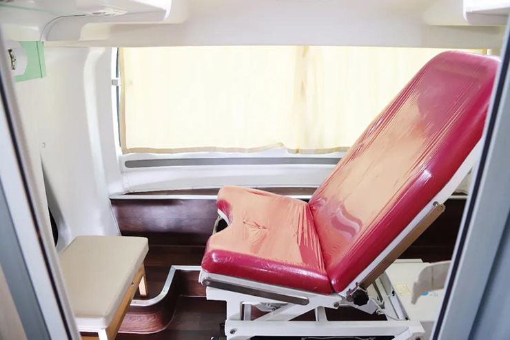 乐天堂官网移动医疗车在哈萨克斯坦全面投入使用