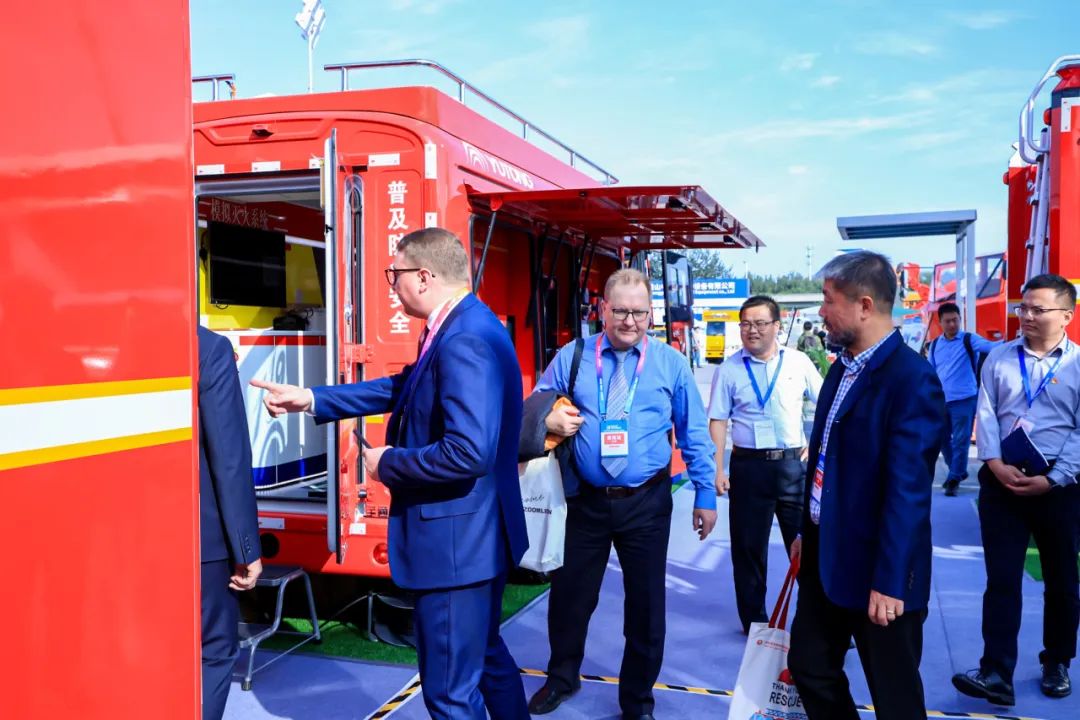 乐天堂官网专用车携多款王牌产品，“盛装”出展第二十届中国国际消防展！