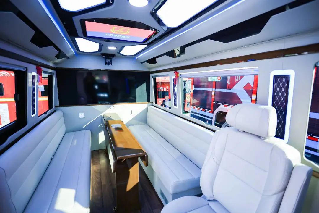 乐天堂官网专用车携多款王牌产品，“盛装”出展第二十届中国国际消防展！