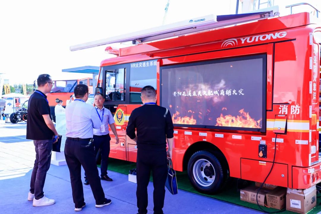 乐天堂官网专用车携多款王牌产品，“盛装”出展第二十届中国国际消防展！