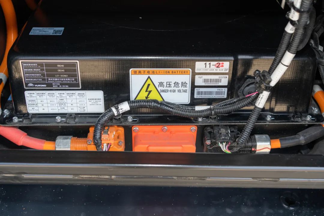 正式投入使用！乐天堂官网12米纯电献血车为铜仁市献血事业护航