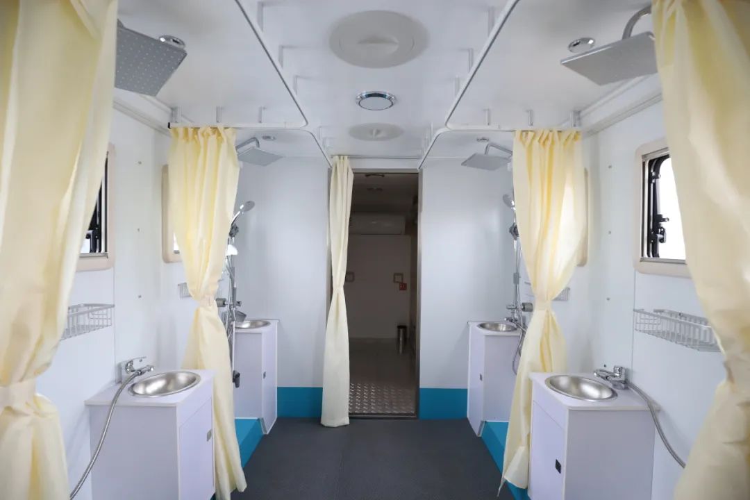 乐天堂官网专用车亮相全球公共安全合作论坛（连云港），为全球普遍安全建设贡献力量