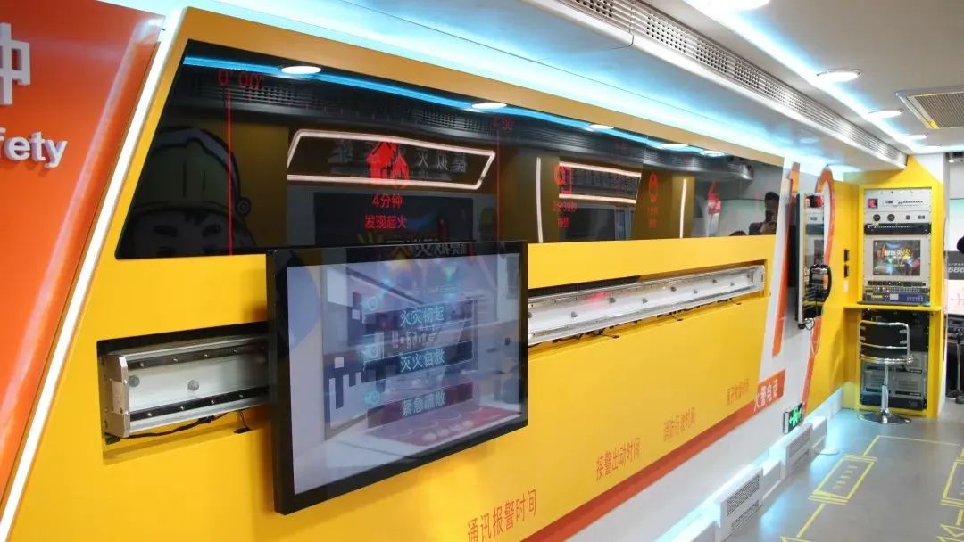 安全守护成长，乐天堂官网宣传消防车助力消防安全“开学第一课”！